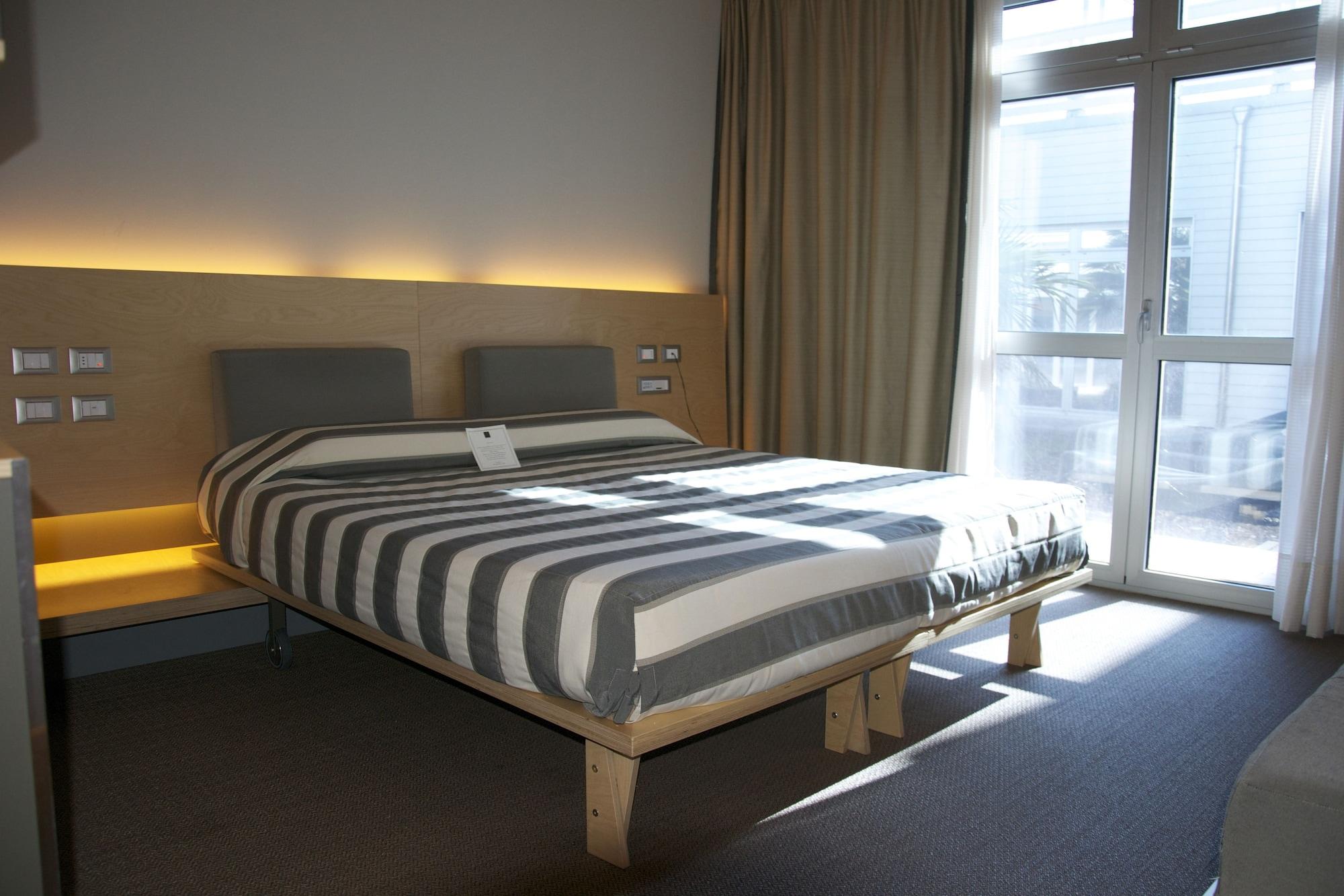 Terme Beach Resort Punta Marina Buitenkant foto