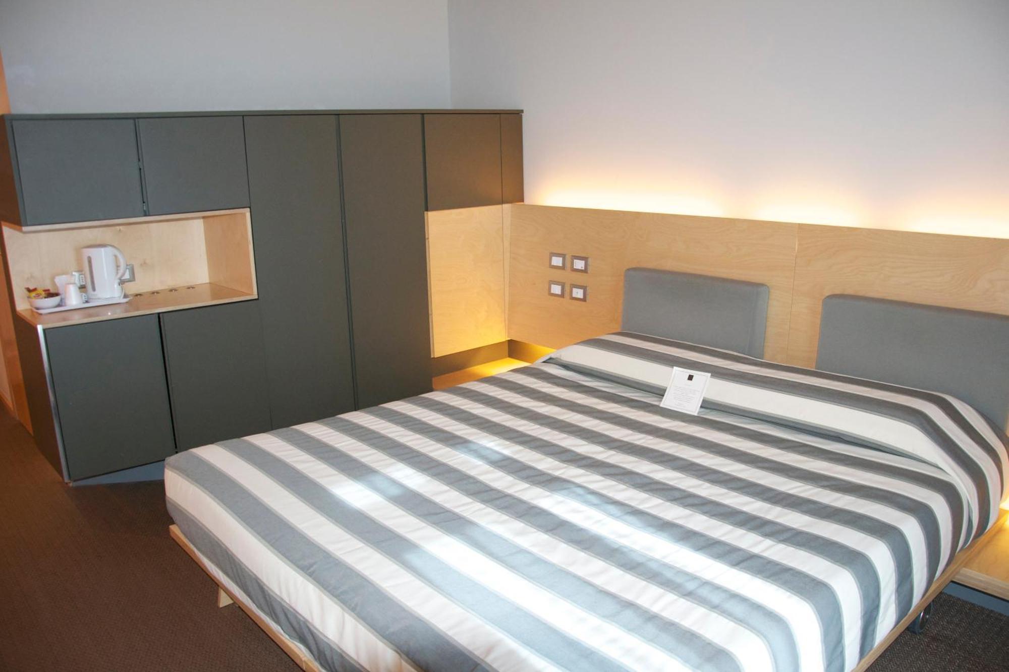 Terme Beach Resort Punta Marina Kamer foto