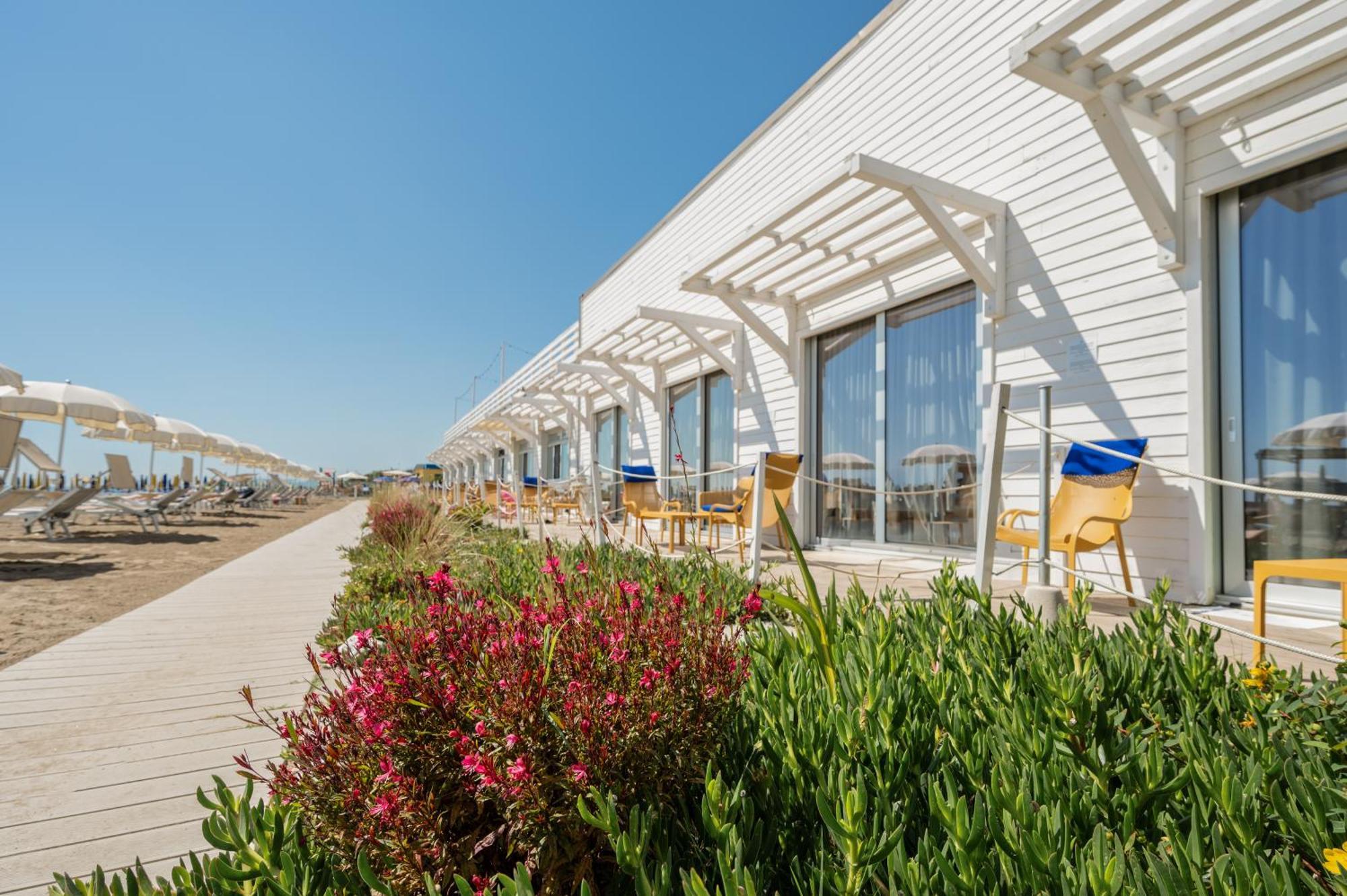 Terme Beach Resort Punta Marina Buitenkant foto
