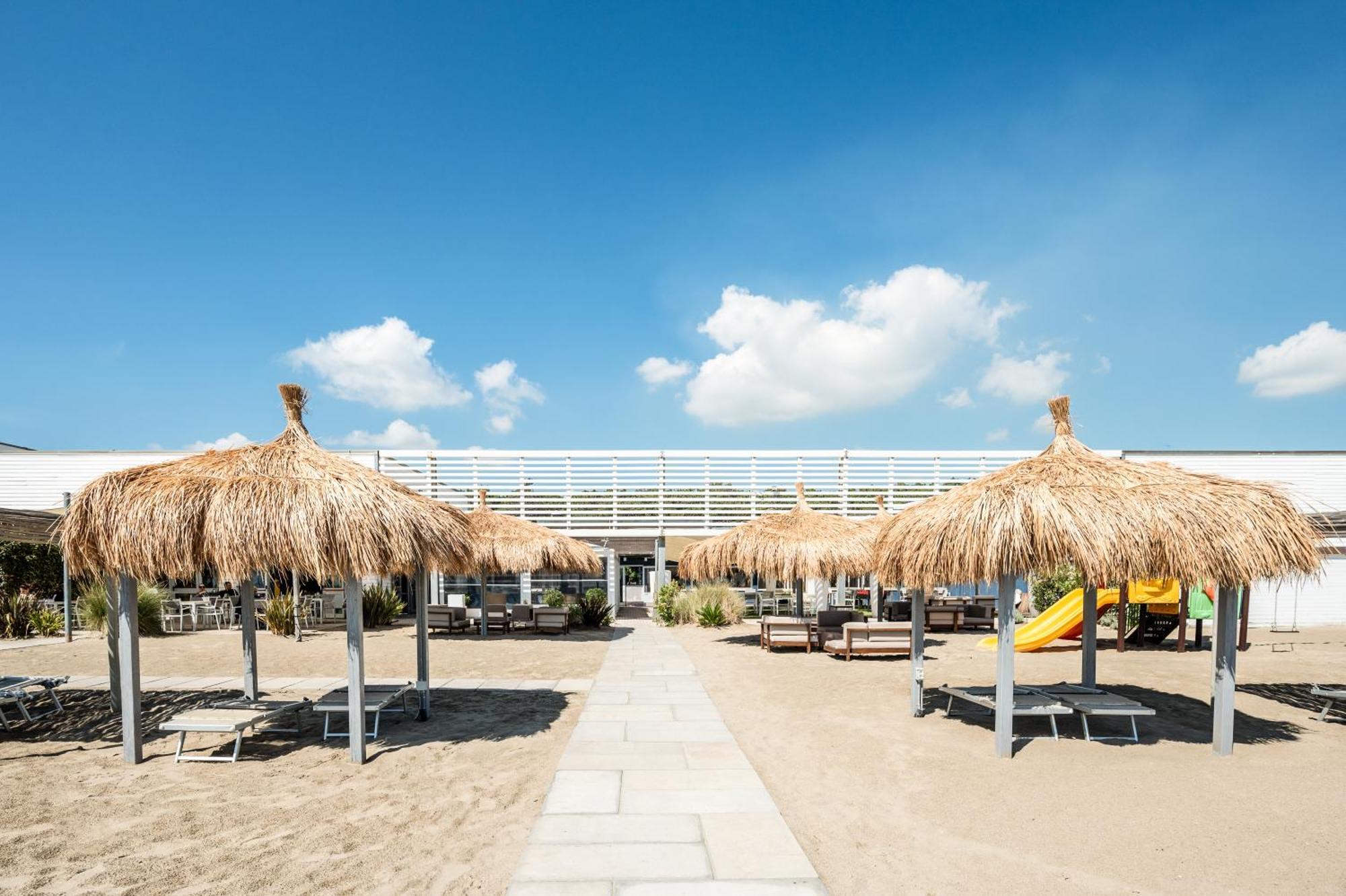 Terme Beach Resort Punta Marina Buitenkant foto
