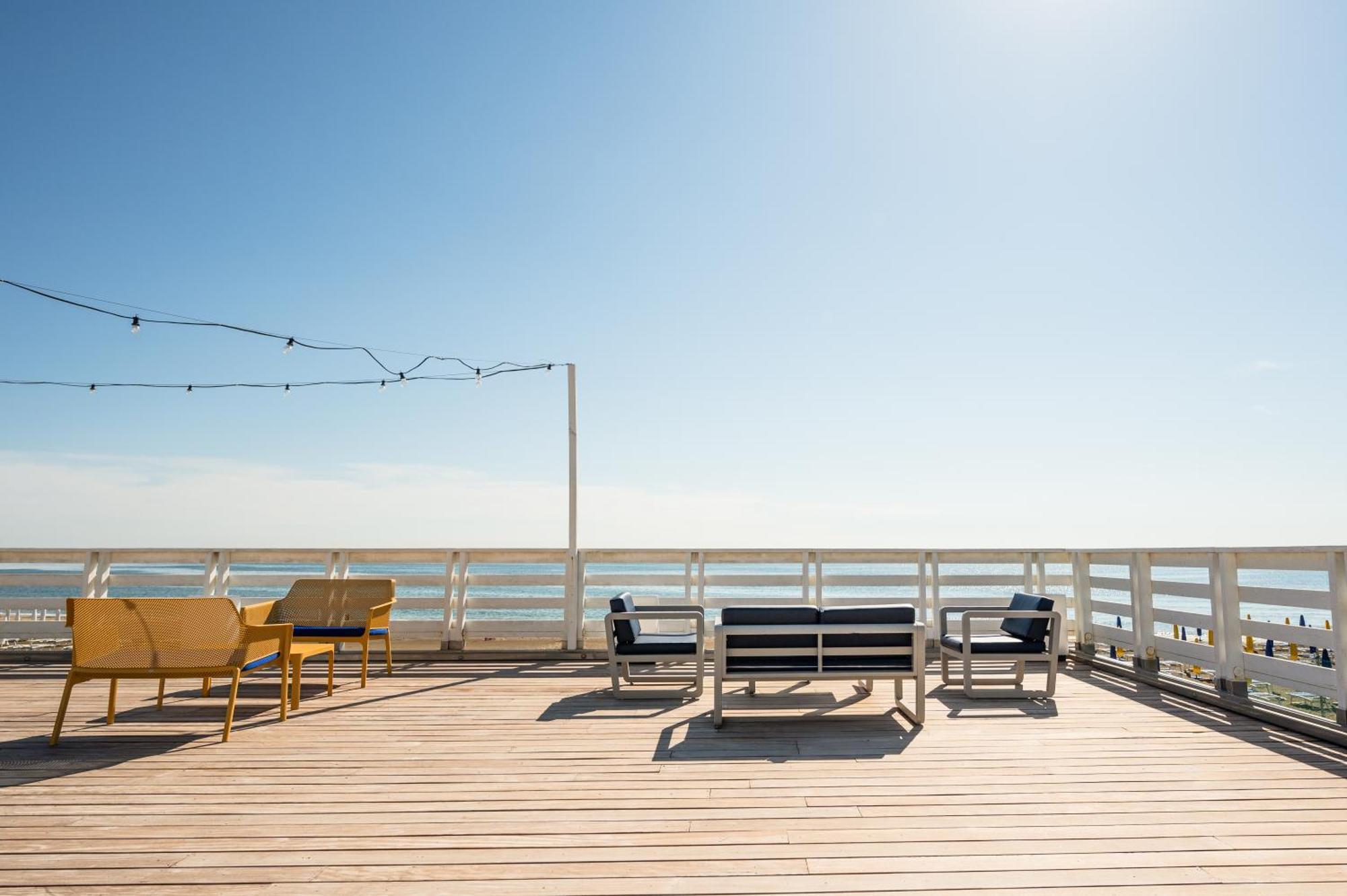 Terme Beach Resort Punta Marina Buitenkant foto