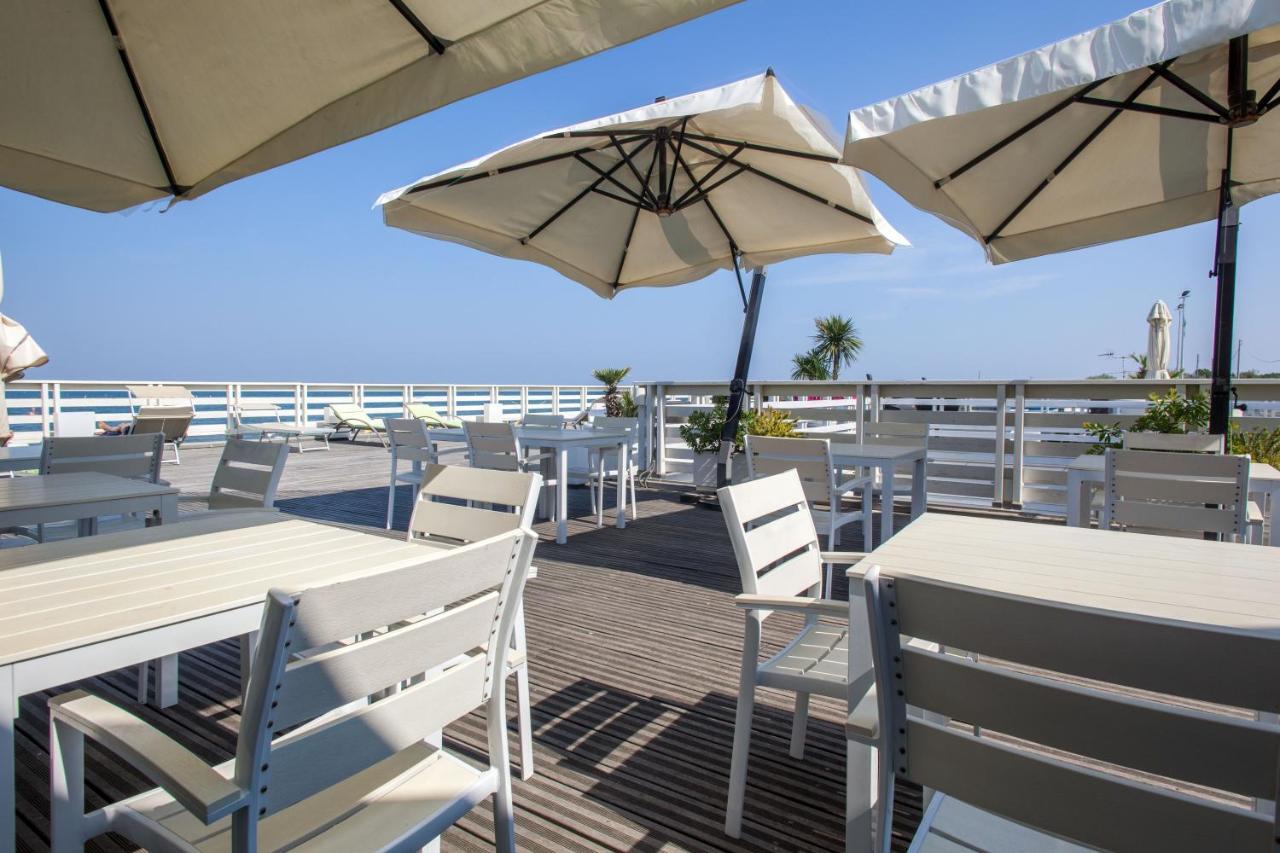 Terme Beach Resort Punta Marina Buitenkant foto